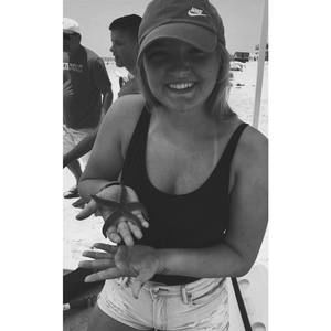 Meet your Posher, Olivia